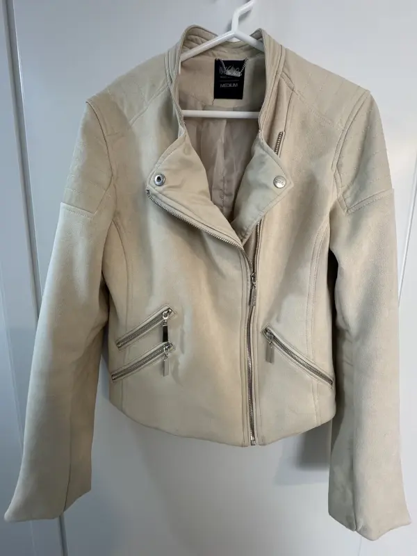Casaca beige talla M - Comprar en Lima Perú | Fancy Shops