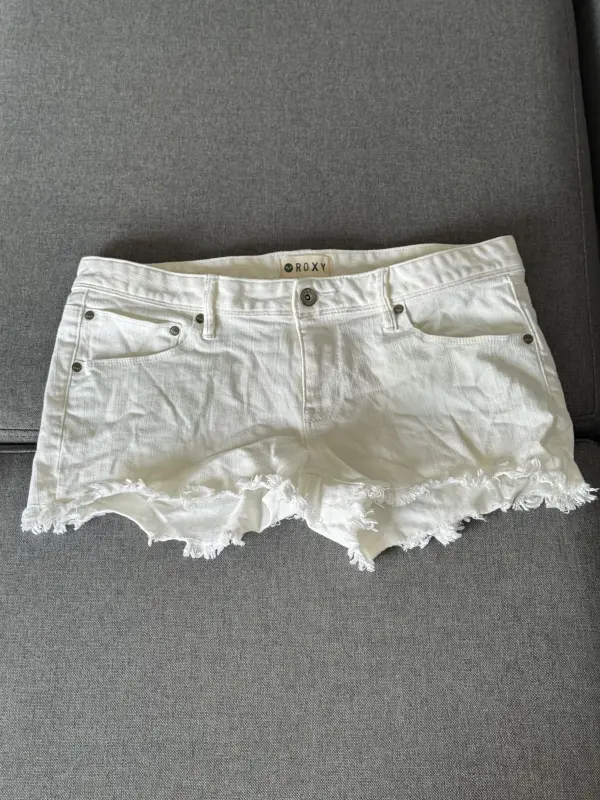 Short de Jean blanco talla 30 - Comprar en Lima Perú | Fancy Shops