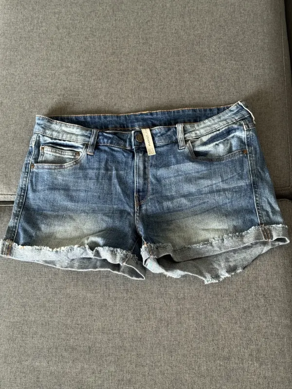 Short de Jean talla 32 - Comprar en Lima Perú | Fancy Shops