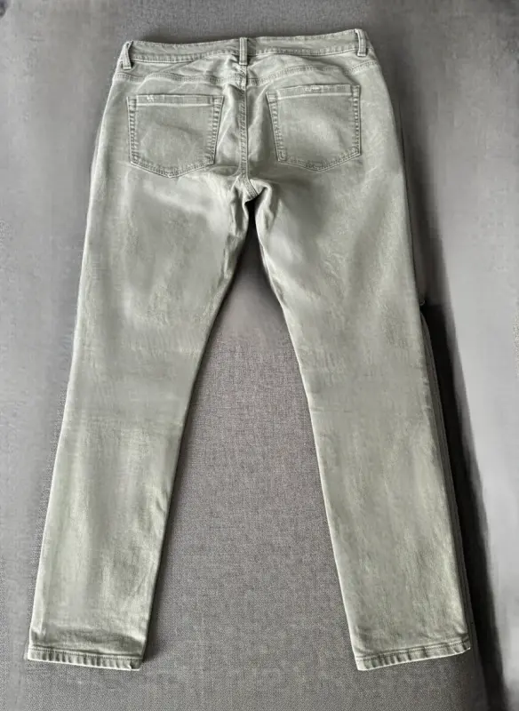 Pantalón verde talla 32 - Imagen 2