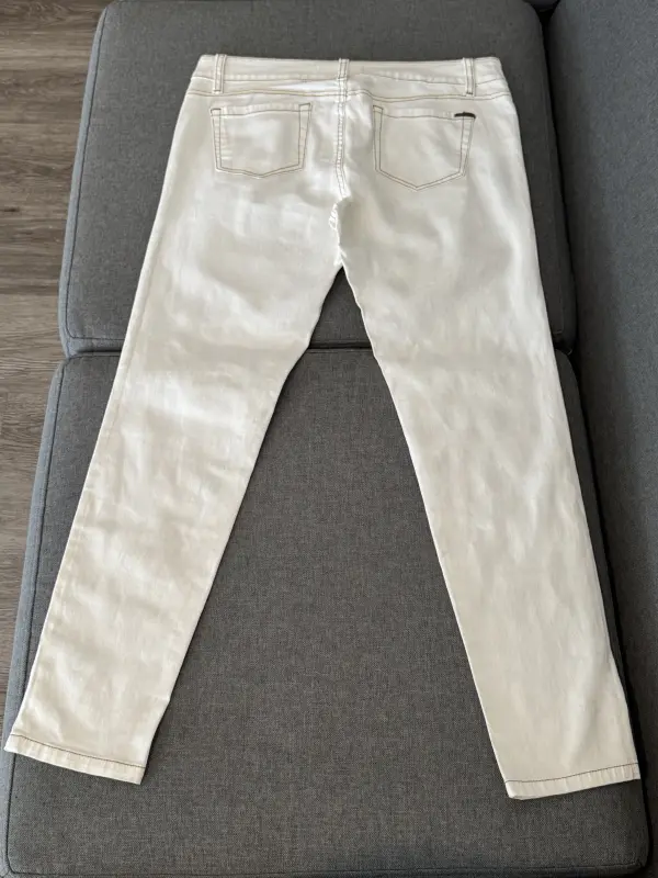 Pantalón blanco talla 32 - Imagen 2
