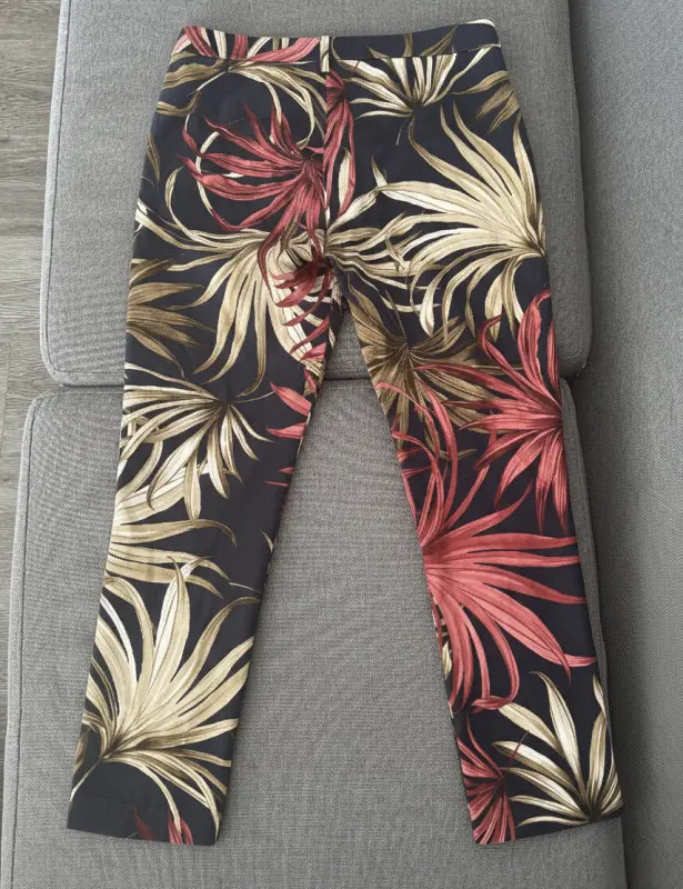 Pantalón estampado hojas multicolor talla 28 - Imagen 2