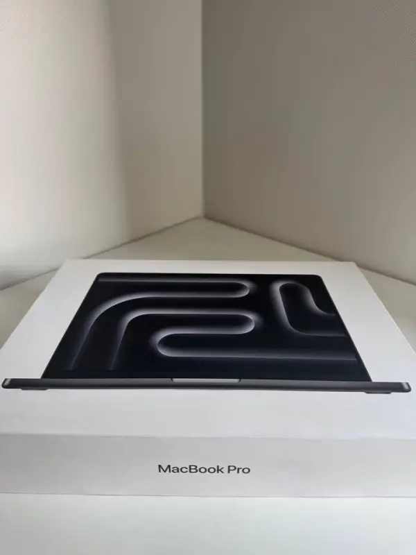 Macbook Pro 14 M4 Chip 16gb Ram 512gb SSD - Imagen 4