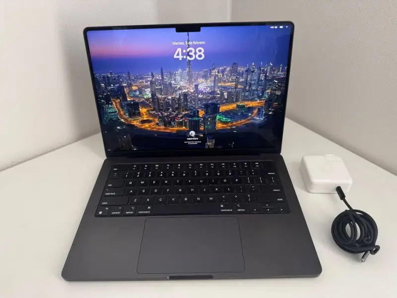 Macbook Pro 14 M4 Chip 16gb Ram 512gb SSD - Imagen 3