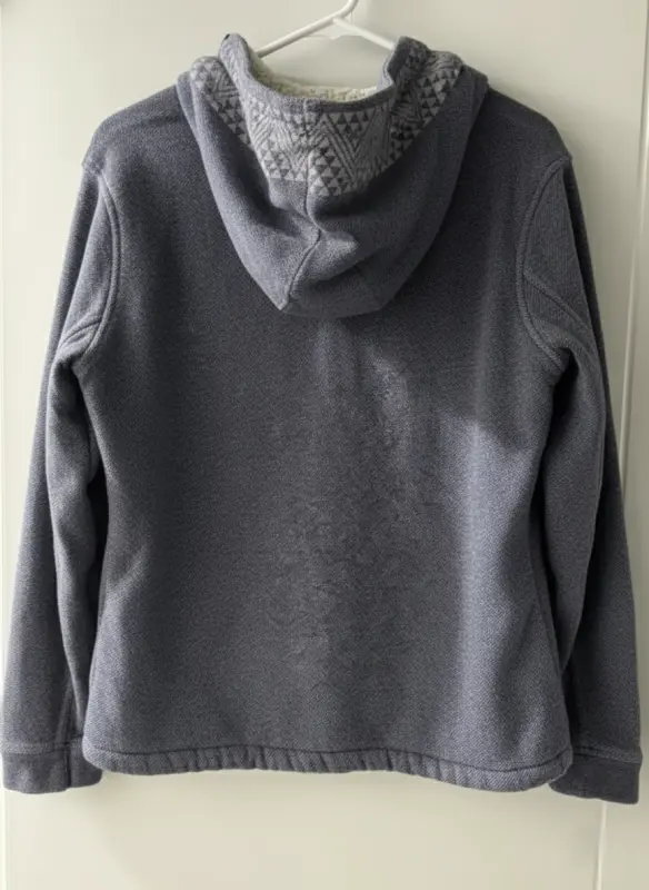 Polera de carnero con capucha talla M - Imagen 2