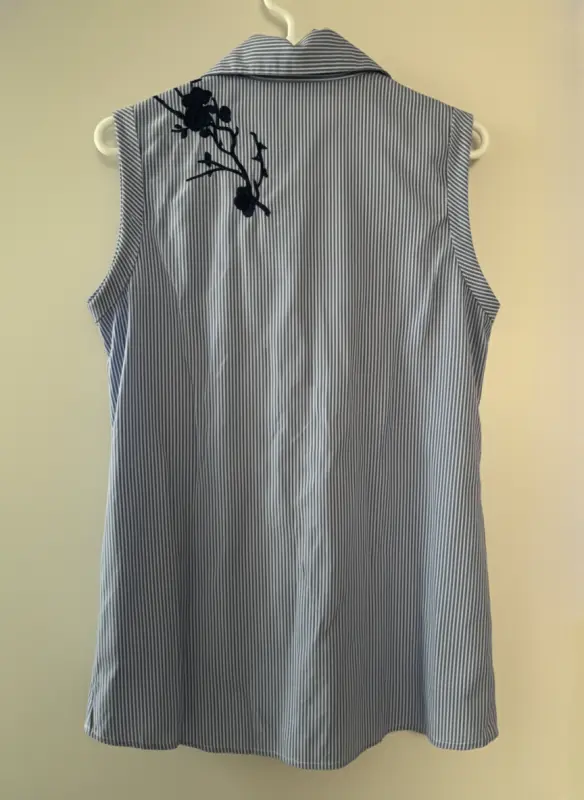 Blusa manga cero a rayas celeste talla XS - Imagen 2