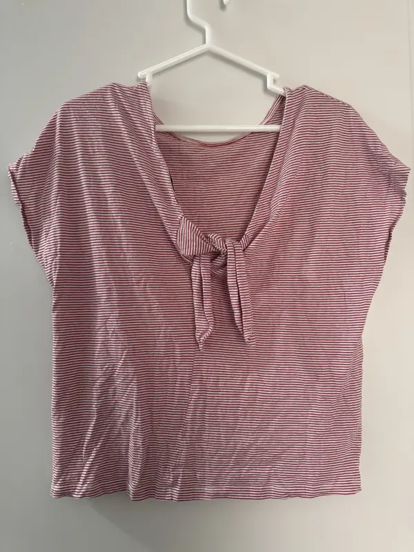 Polo manga corta a rayas rojo y blanco talla M - Imagen 2