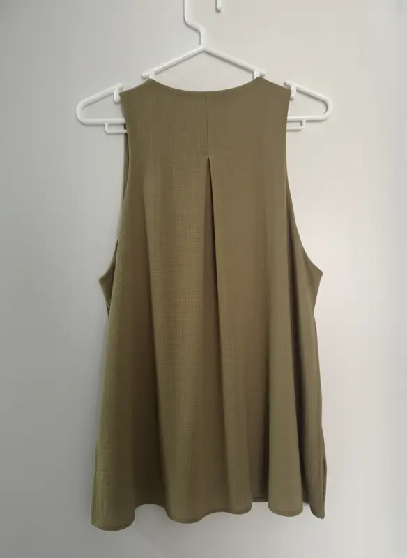 Blusa manga cero verde talla L - Imagen 2